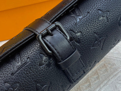 LOUIS VUITTON ETUI 3 MONTRES MONOGRAM TAURILLON BLACK CALFSKIN