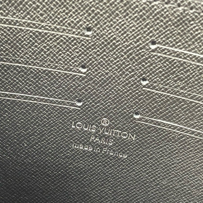 LOUIS VUITTON POCHETTE VOYAGE MM 26 MONOGRAM BLACK CALFSKIN