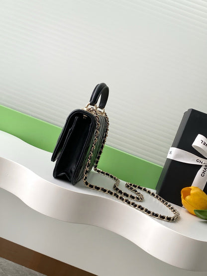 CHANEL FLAP BAG 19 IN BLACK CALFSKIN GOLD HARDWARE