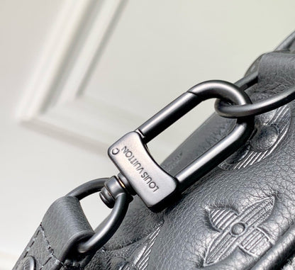 LOUIS VUITTON POCHETTE KASAI 24.5 IN BLACK MONOGRAM SHADOW CALFSKIN