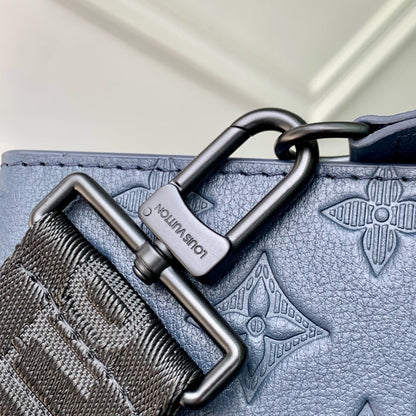 LOUIS VUITTON POCHETTE VOYAGE 22 IN DARK BLUE MONOGRAM SHADOW CALFSKIN