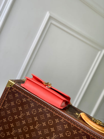 LOUIS VUITTON WALLET ON CHAIN BLOOM 20 IN SWEET CORAL CALFSKIN