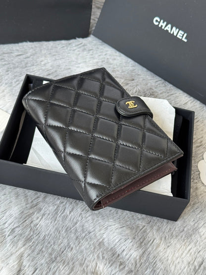 CHANEL 25S MULTI PURPOSE PASSPORT WALLET 15 IN BLACK LAMBSKIN GOLD HARDWARE
