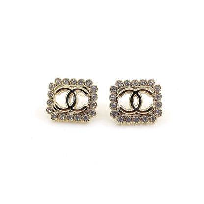 18K  Chanel Square Pearls Earrings