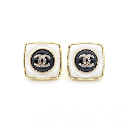 18K  Chanel Pearl Square Earrings
