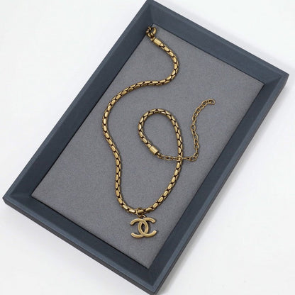 18K  Chanel Vintage Gold Choker Necklace