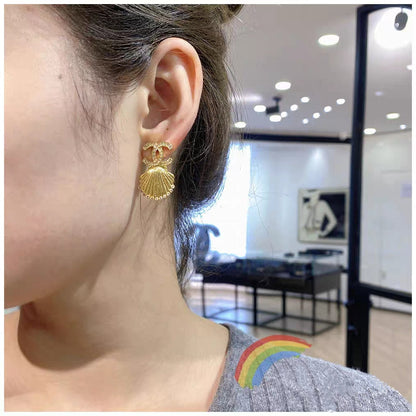 18K  Chanel Shell Pendant Earrings