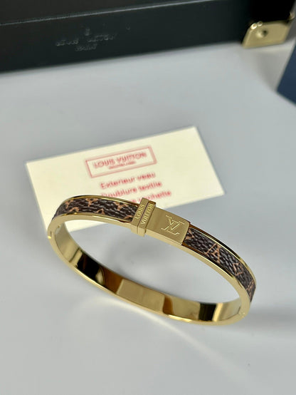 18K Louis Vuitton Leather Bracelet