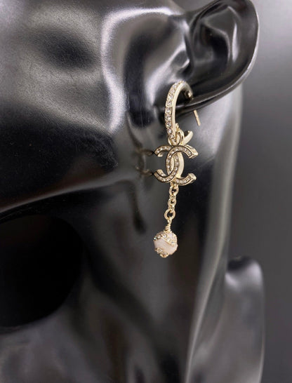 18K  Chanel Pearl Long Pendant Earrings