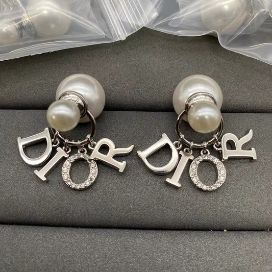 18K Dior Tribales Pearl Earrings