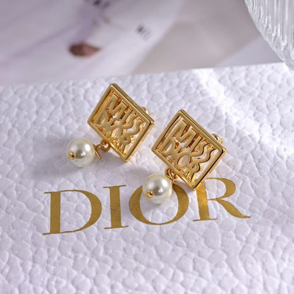18K Dior Tribales Miss Earrings