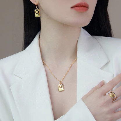 18K Celine Square Hoops Earrings