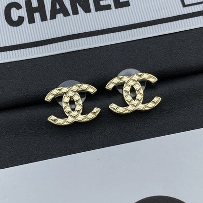 18K  Chanel Classic Earrings