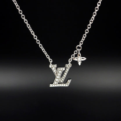 18K Louis Vuitton Iconic Pearls Necklace