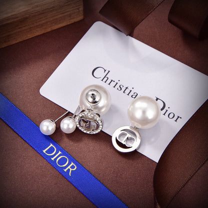 18K Dior Tribales White Resin Pearls Earrings