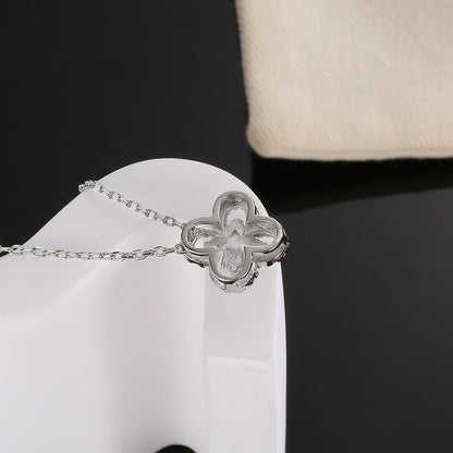 18K Louis Vuitton Blossom Earrings
