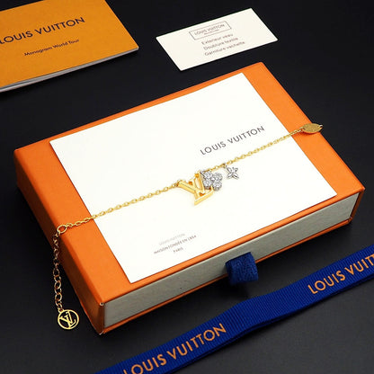 18K Louis Vuitton Gram Diamond Bracelet