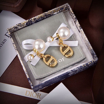 18K Dior Pearls Earrings
