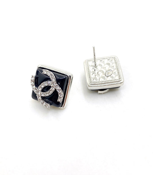 18K  Chanel Square Earrings