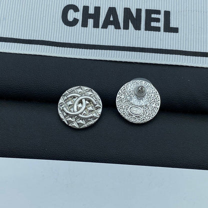 18K  Chanel Round White Gold Earrings
