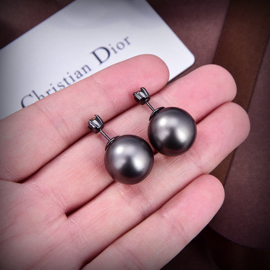 18K Dior Tribales Black Earrings