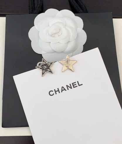 18K  Chanel Star Earrings
