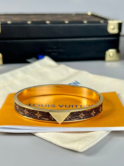 18K Louis Vuitton Vintage Leather Bracelet