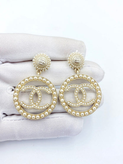 18K  Chanel Pearl Earrings