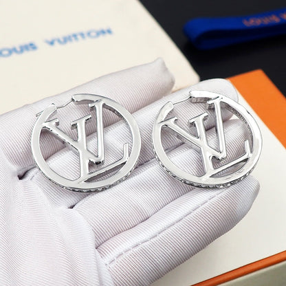 18K Louis Vuitton Louise Pearls Earrings