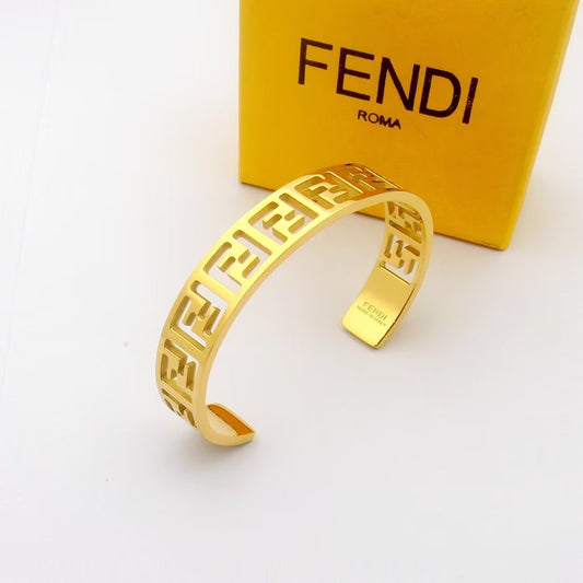 18K Fendi Forever Bracelet