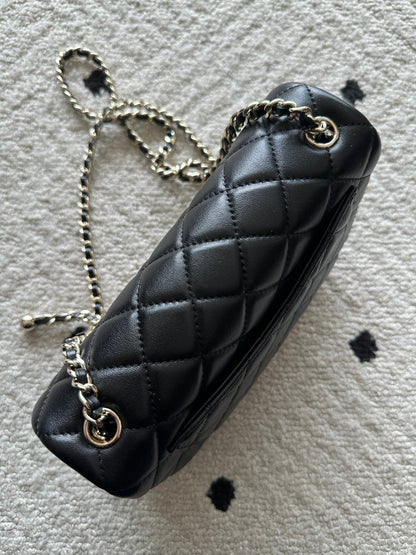 CHANEL 25S CLASSIC FLAP BAG MINI 20 IN BLACK LAMBSKIN WITH GOLD HARDWARE