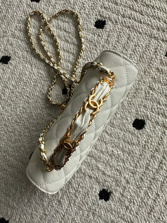 CHANEL 25S CLASSIC WALLET ON CHAIN 19 IN WHITE LAMBSKIN WITH GOLD HARDWARE