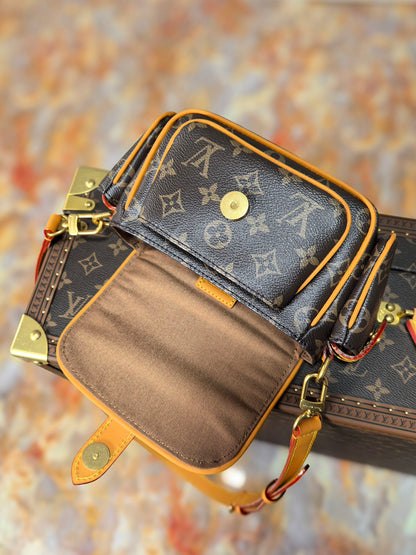 LOUIS VUITTON LV 25S CARGO 23 IN BROWN MONOGRAM CANVAS LEATHER TRIM GOLD HARDWARE