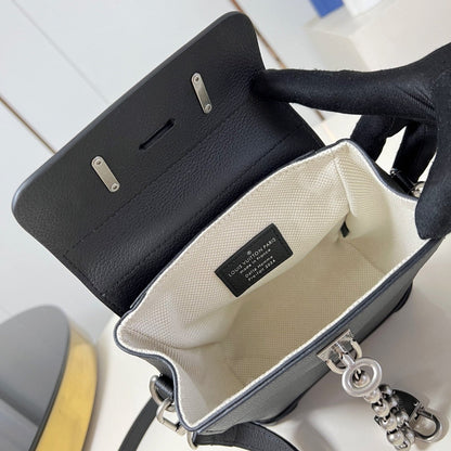 LOUIS VUITTON STEAMER 20 IN BLACK CALFSKIN SILVER HARDWARE
