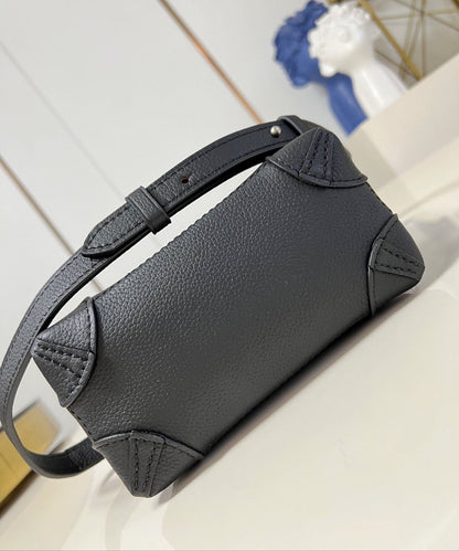 LOUIS VUITTON STEAMER 20 IN BLACK CALFSKIN SILVER HARDWARE