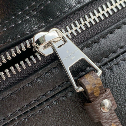 LOUIS VUITTON POCHETTE VIBE HANDBAG 25 IN BLACK LAMBSKIN BROWN COWHIDE AND COATED CANVAS TRIM