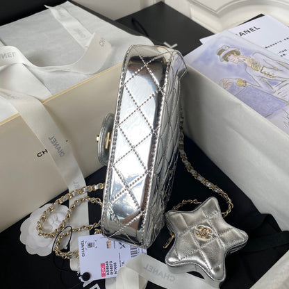 CHANEL MINI 19 FLAP BAG IN SILVER METALLIC CALFSKIN WITH STRAP