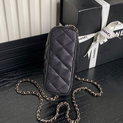 CHANEL HOBO BAG 21 IN BLACK GRAINED CALFSKIN GOLD HARDWARE