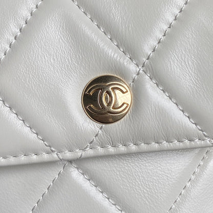 CHANEL BOWLING BAG 29 IN OFF-WHITE CALFSKIN GOLD HARDWARE