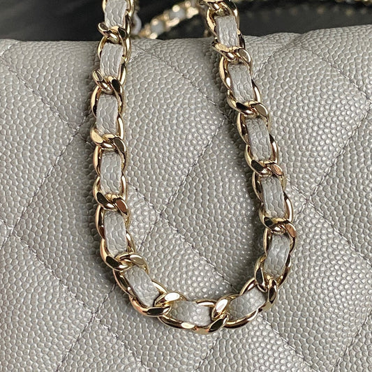 CHANEL HOBO BAG 21 IN RHINO GRAY GRAINED CALFSKIN GOLD HARDWARE