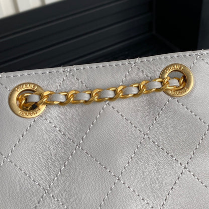CHANEL CRUISE DRAWSTRING BACKPACK 24 IN GREY LAMBSKIN GOLD-TONE METALLIC