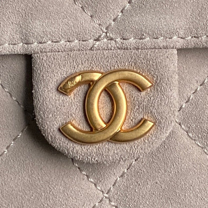 CHANEL MEDIUM HANDBAG 40 IN BEIGE SUEDE GOLD HARDWARE