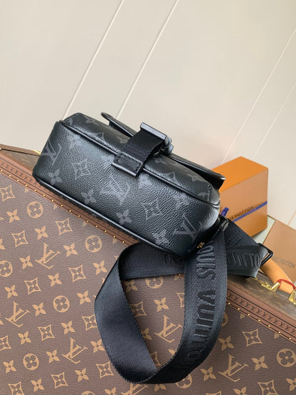 LOUIS VUITTON LV 25S GETAWAY MESSENGER BAG 20 IN BLACK MONOGRAM ECLIPSE CANVAS