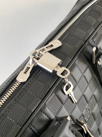LOUIS VUITTON LV 25S PORTE- DOCUMENTS VOYAGE 41 IN BLACK EMBOSSED DAMIER INFINI CALFSKIN