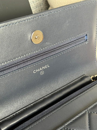 CHANEL WOC ENTRUPY 19 BAG IN INDIGO BLUE CALFSKIN