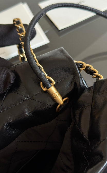 CHANEL MINI HOBO HANDBAG 20 IN BLACK CALFSKIN GOLD-TONE HARDWARE