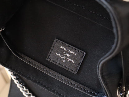 LOUIS VUITTON LV 25S MONTSOURIS VIBE 35 IN BLACK LAMBSKIN SILVER HARDWRE
