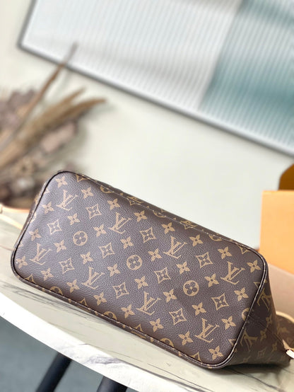 LOUIS VUITTON NEVERFULL MM 31 IN BROWN MONOGRAM CANVAS WITH PINK RABBIT PATCH