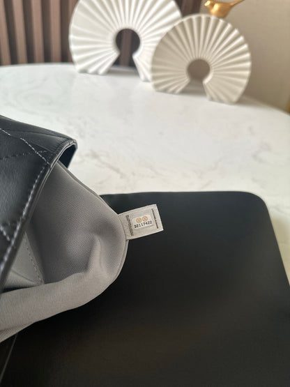 CHANEL 25S SHOULDER BAG 34 IN BLACK CALFSKIN