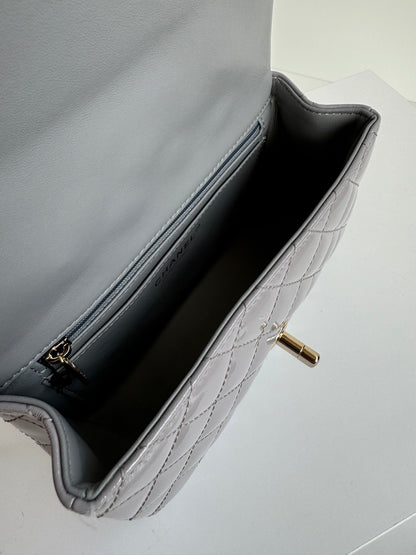CHANEL MINI FLAP BAG 20 IN LIGHT GRAY GLOSSY CALFSKIN GOLD HARDWARE